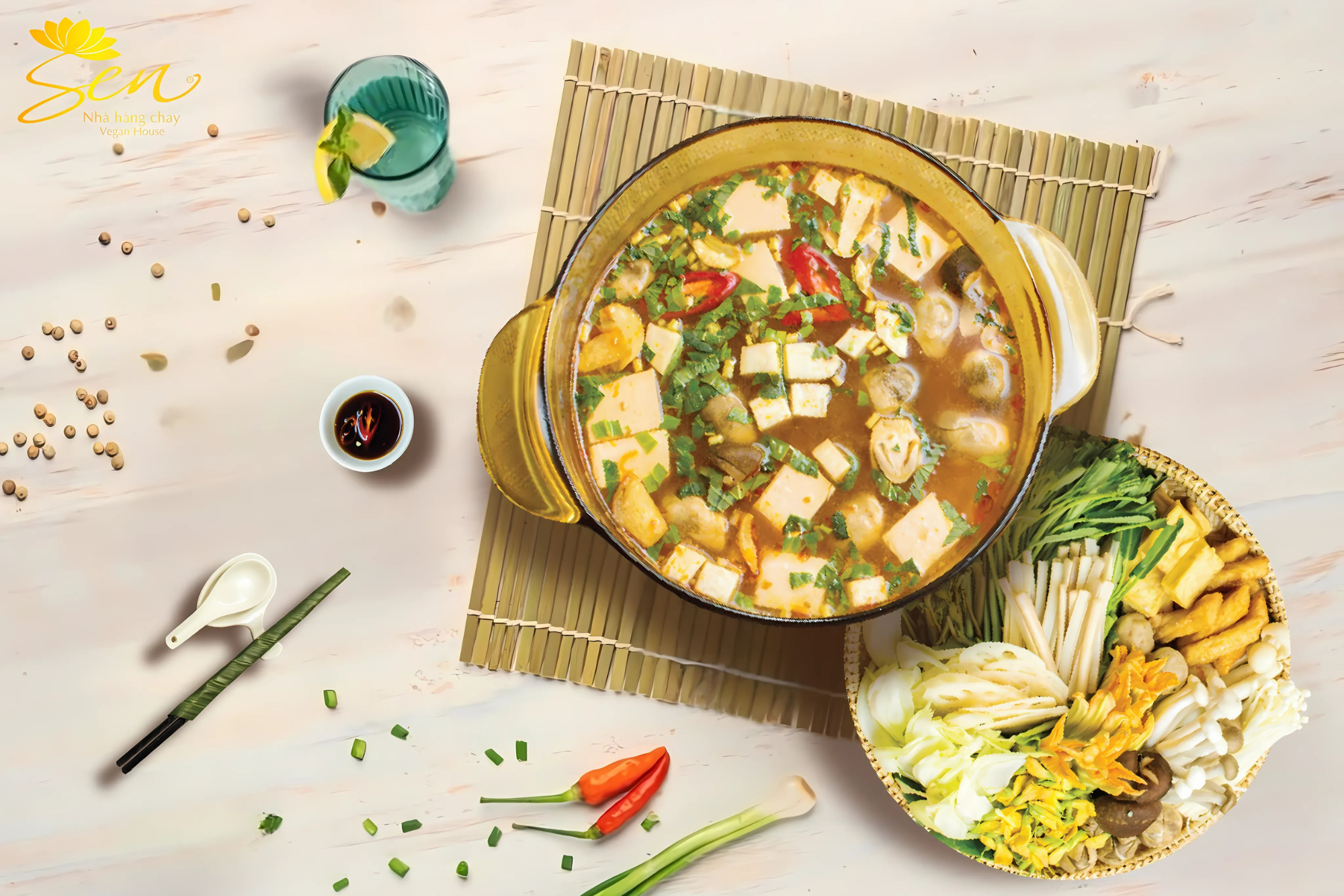 The highlight of the menu is the signature vegan egg fried rice alongside over 150 flavorful, traditional Vietnamese vegan dishes